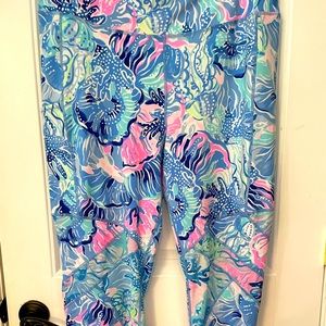 Lilly Pulitzer Cropped Luxletic leggings